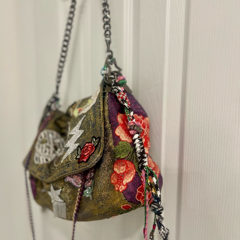 Gold Artistic Shoulder Bag with Urban Design